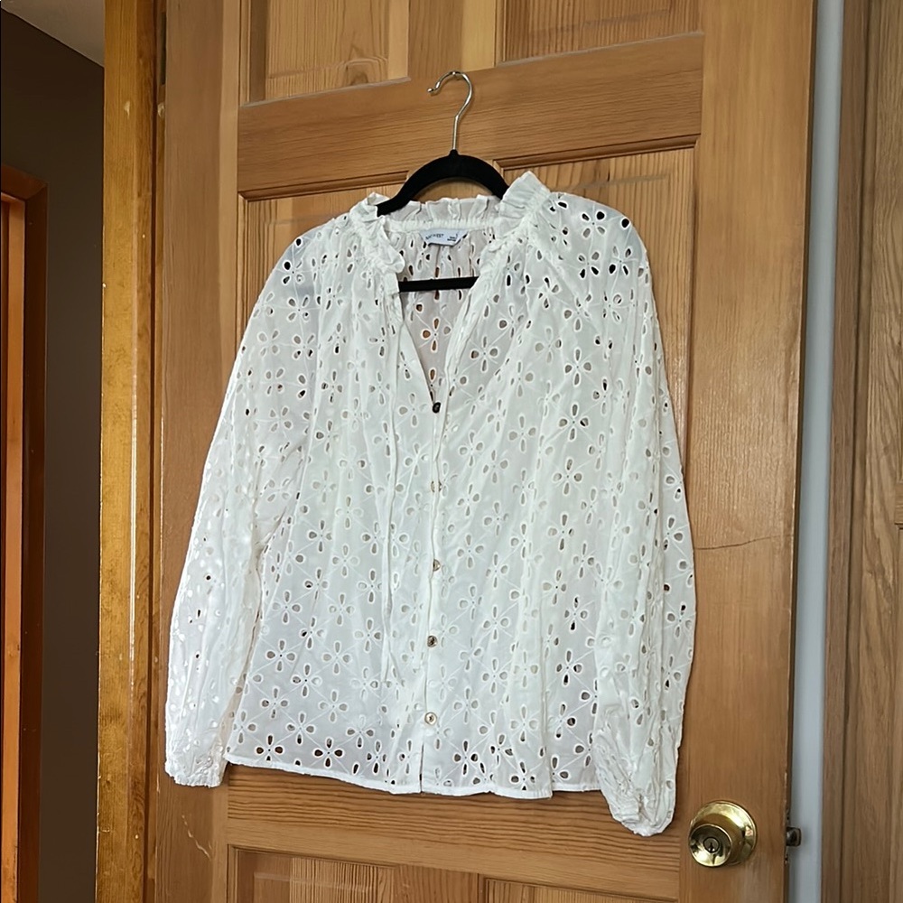 Nine West White Long Sleeve Button Down Blouse‎